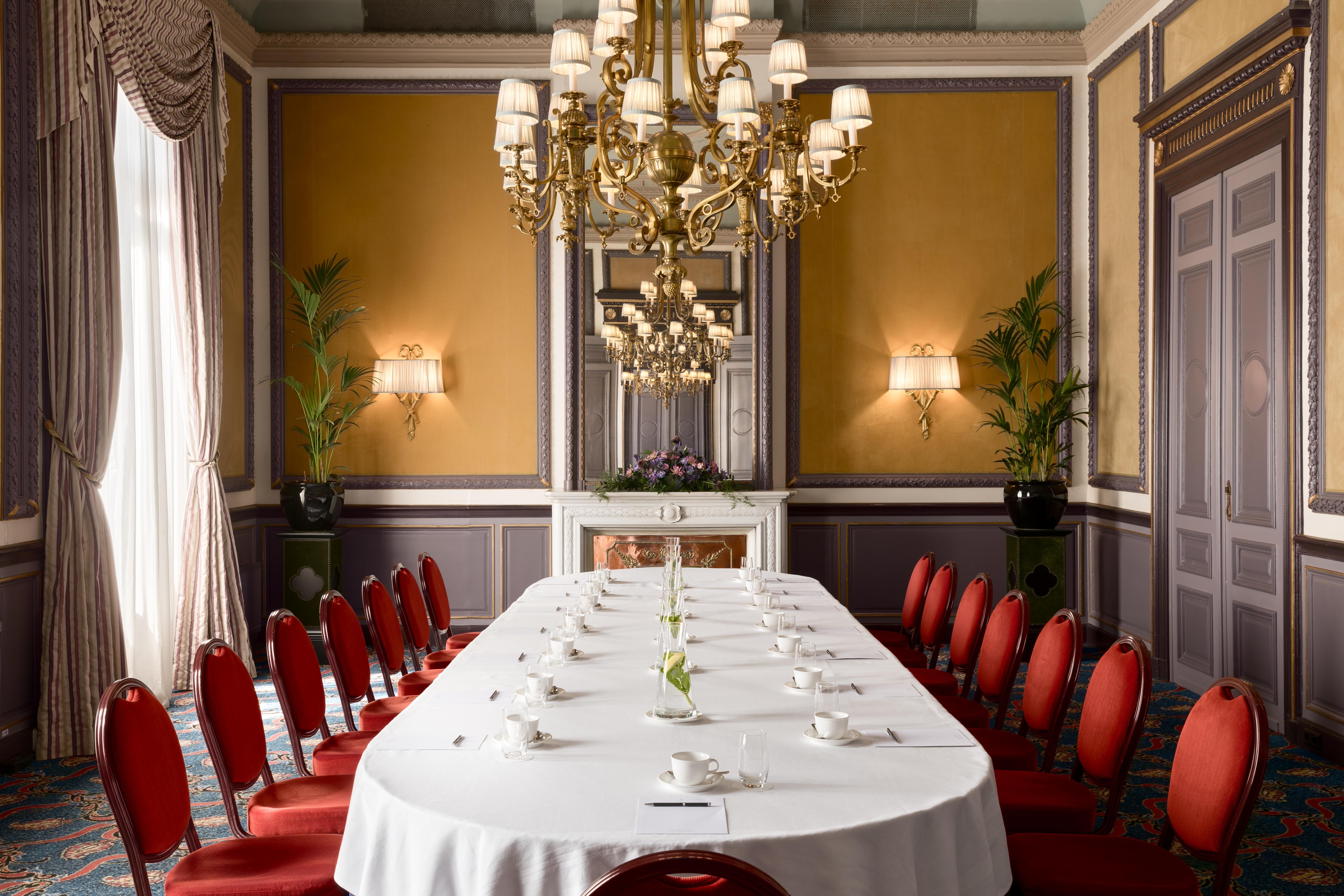 Hotel Des Indes The Hague Exterior photo The Long Room